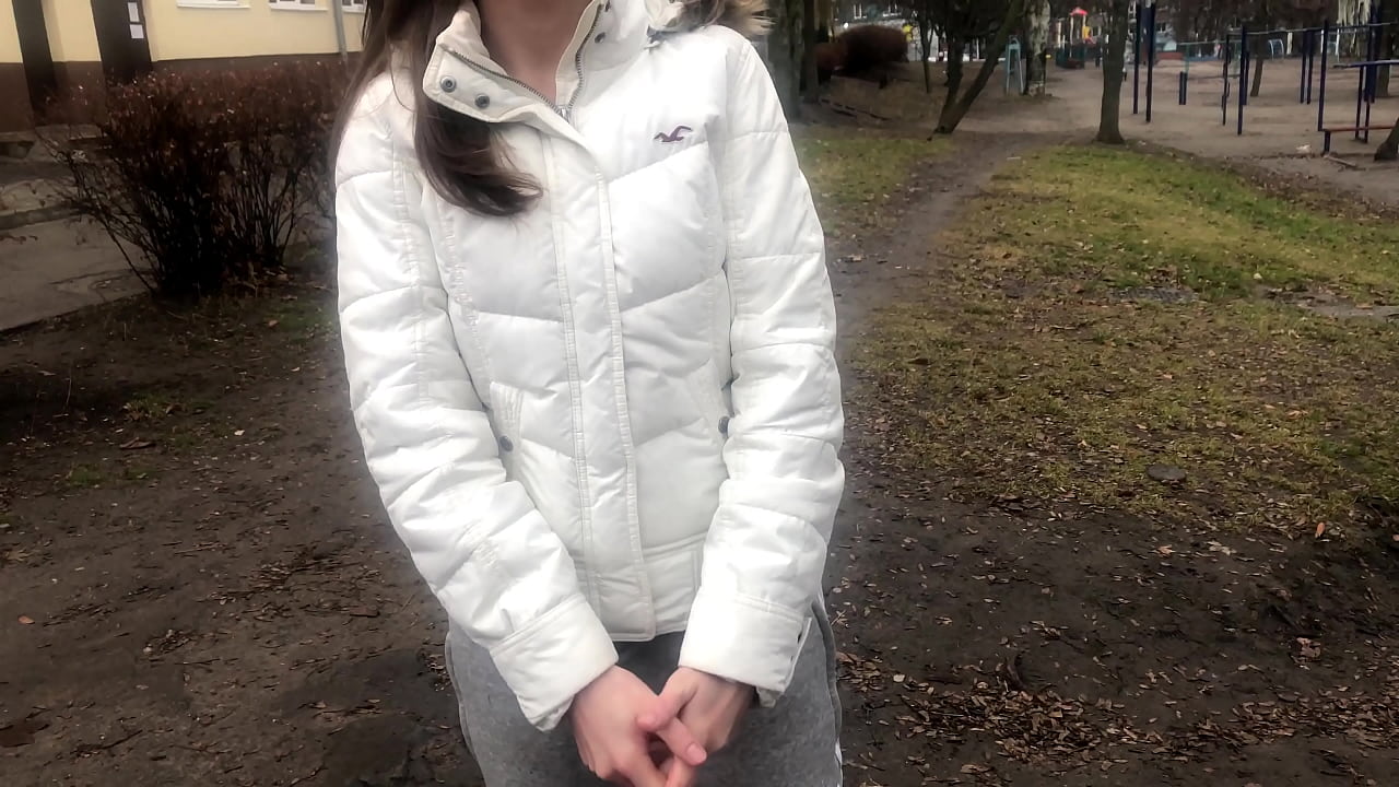 پیسے کے لئے اجنبی چوسا اور fucked. روسی شوقیہ۔ بات چیت کے ساتھ۔